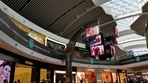 shops in fiumicino airport.